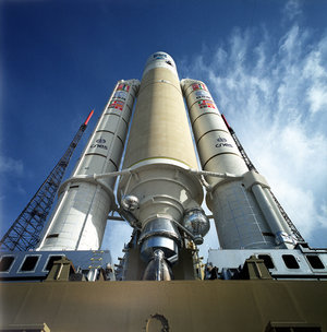 Ariane 5 and XMM-Newton during launch campaign
