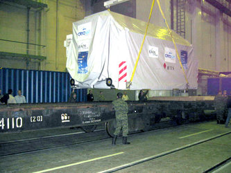 Unloading CryoSat in the Integration Facility hall in Plesetsk, Russia