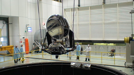 Planck's mirrors are lowered into the Large Space Simulator