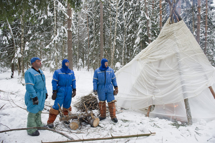 Expedition 40/41 prime crew during winter survival training