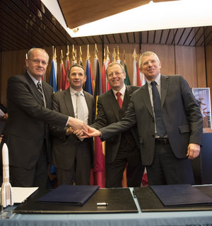 Ariane 6 contract signatures