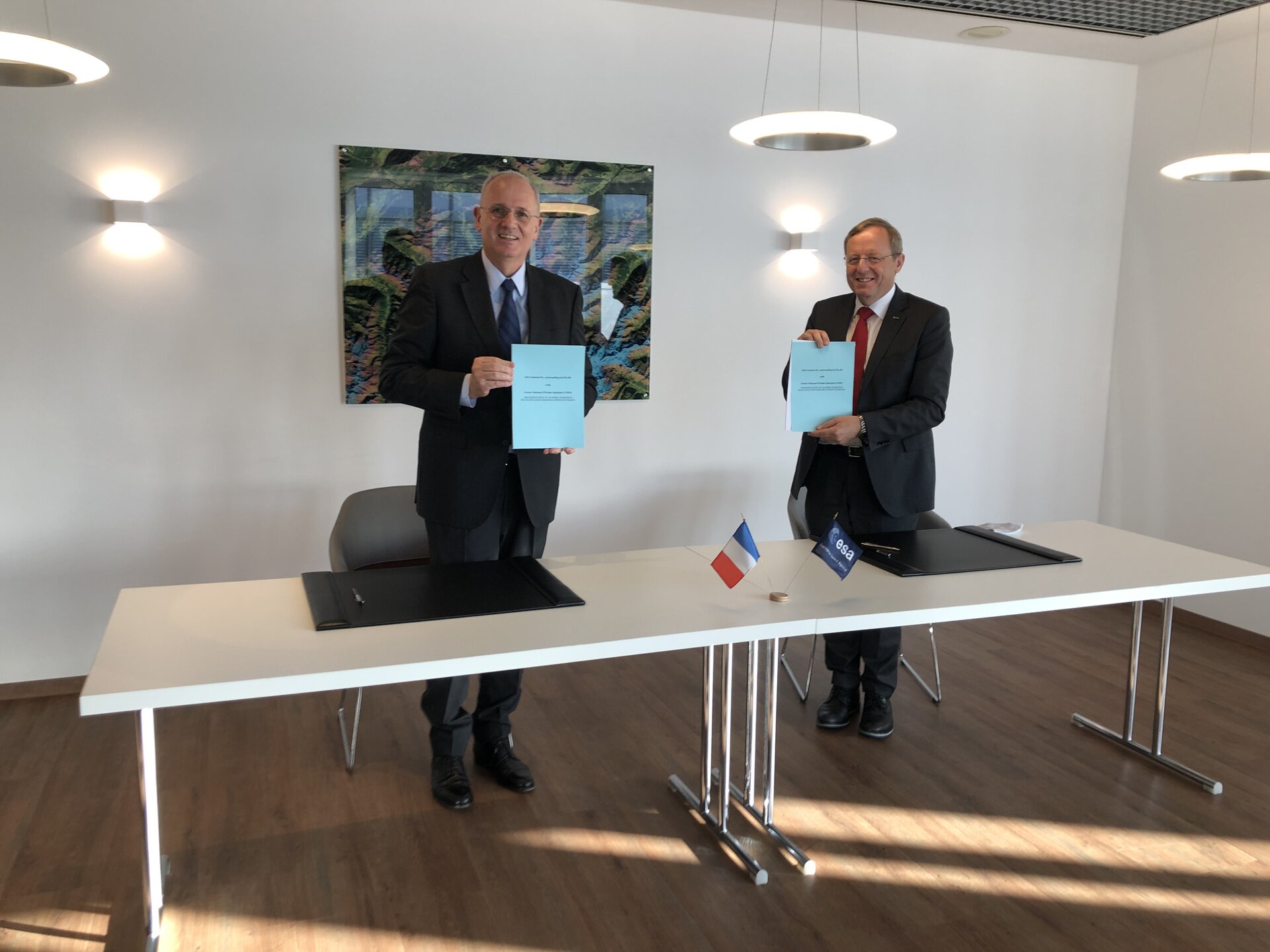 ESERO France contract signing on 23 June 2020