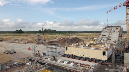Ariane 6 launch table moved to the pad