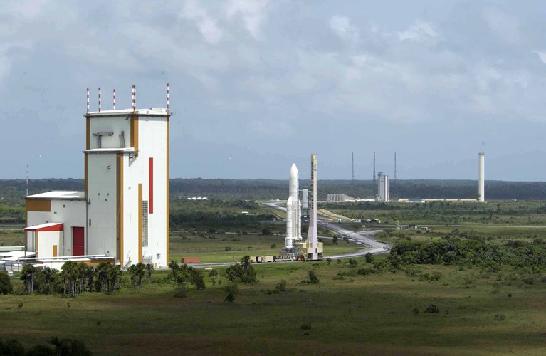 Ariane 5 on its way to the launch pad