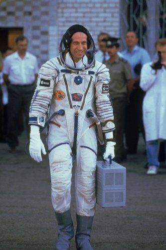 Thomas Reiter departing for the Euromir 95 mission