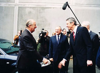 Le Roi Albert II à son arrivée à l'ESTEC