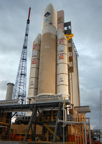 [Imagen: Ariane_5G_ready_to_lift_off_card_full.jpg]
