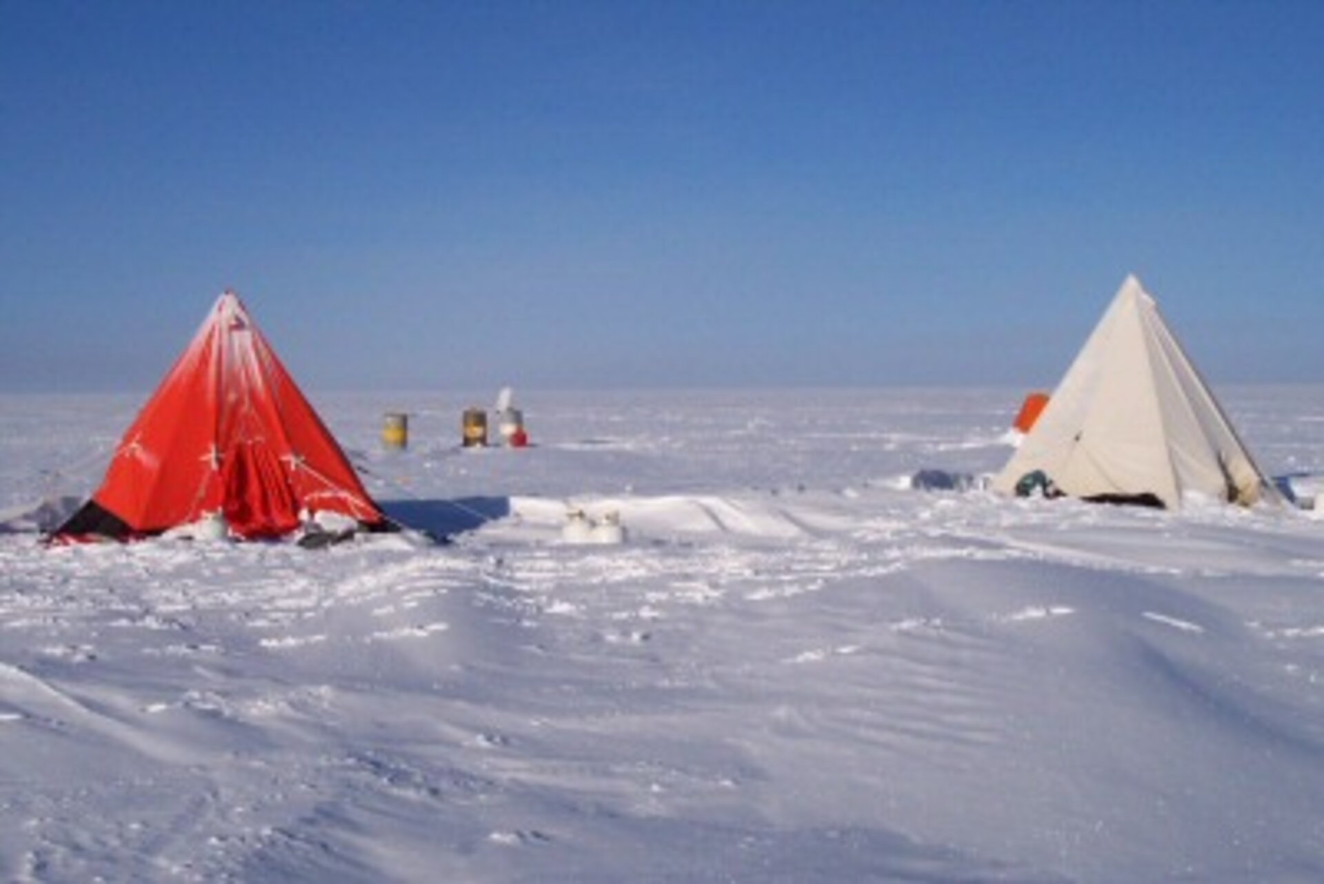 Typical living quarters for the scientists on the ice sheet