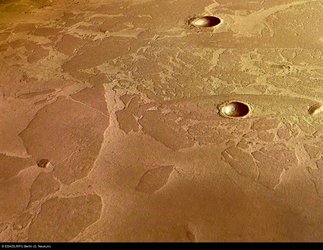 Dust-covered frozen sea near Martian equator?