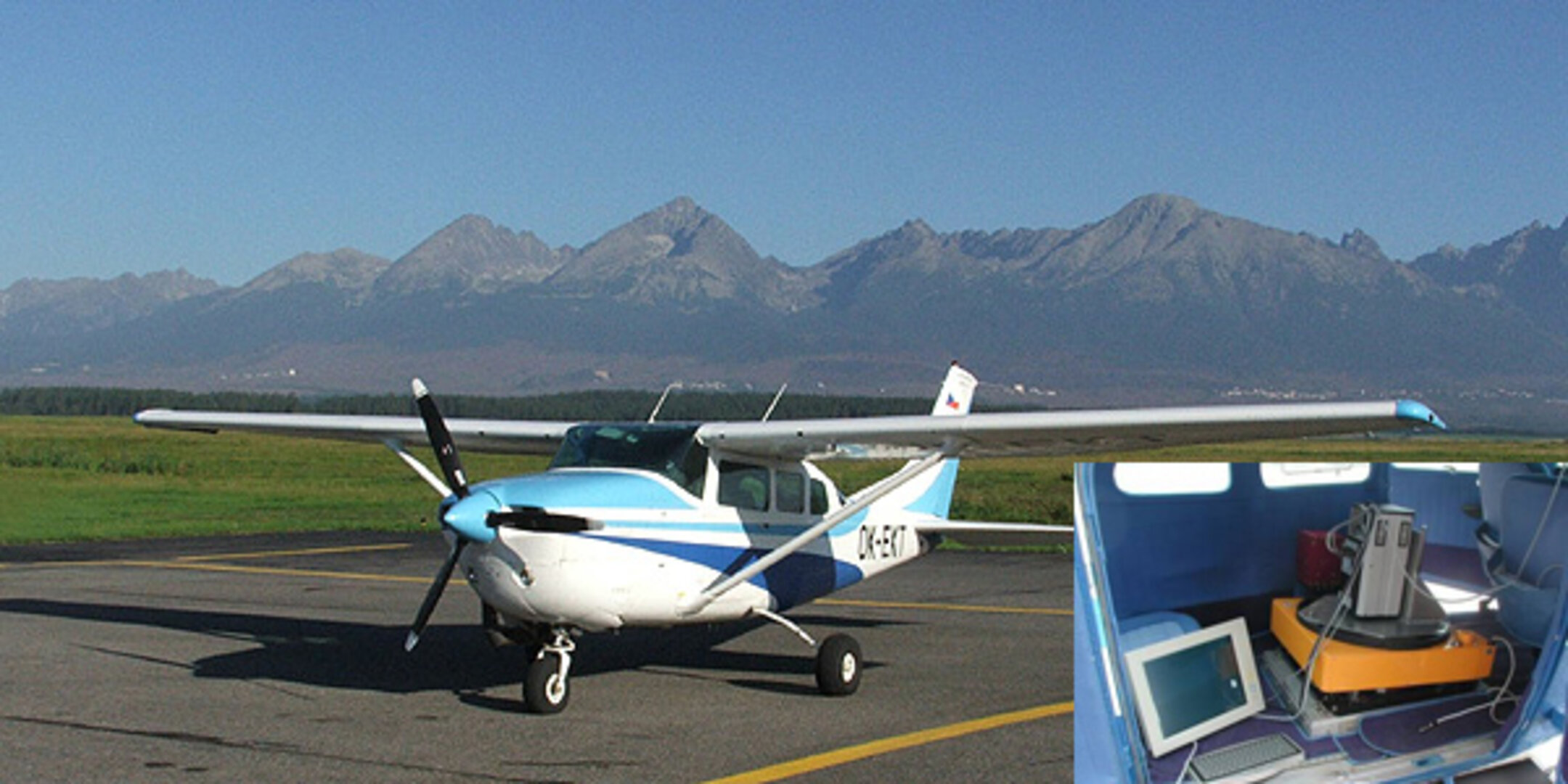 Cessna TU 206 F carrying VNIR imaging spectroradiometer AISA Eagle