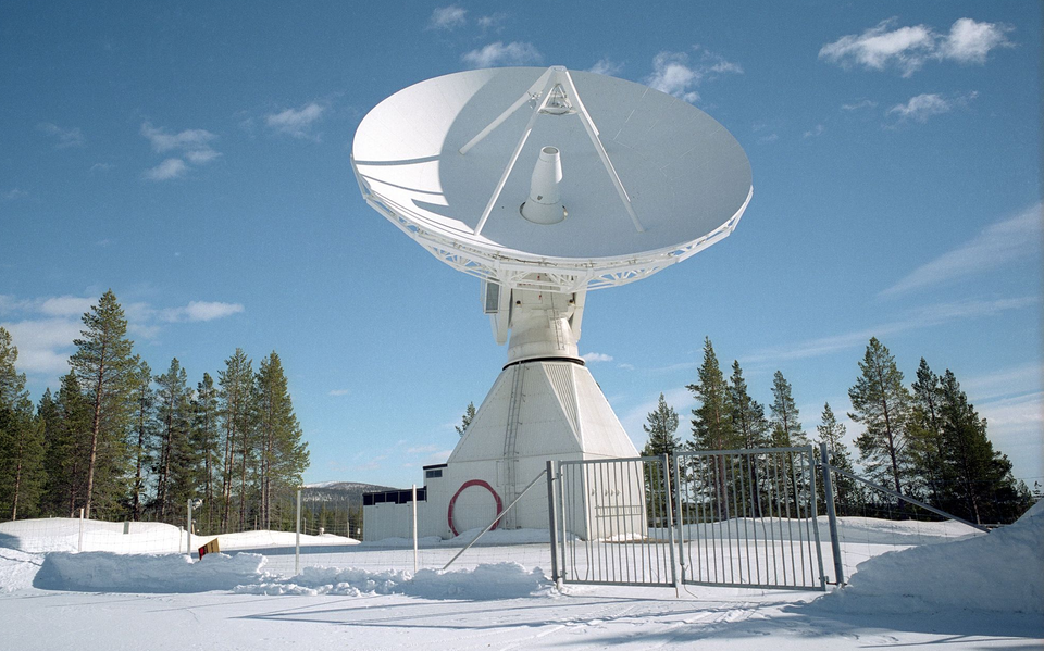 ESA's Kiruna ground station will be in touch with Aeolus during critical reentry manoeuvres 