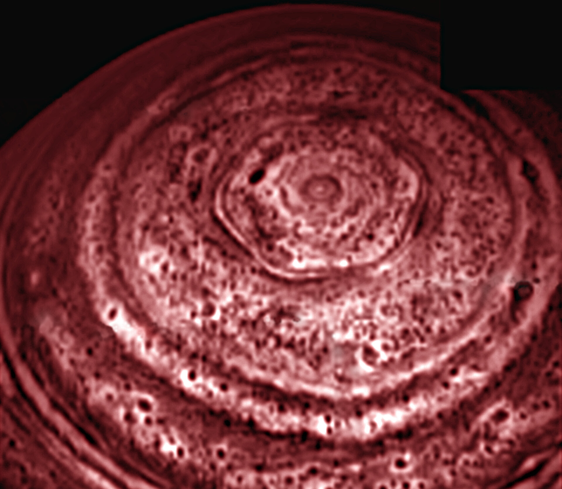 La struttura esagonale in corrispondenza del polo sud di Saturno