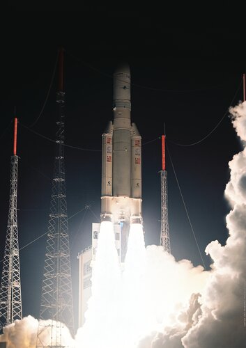 Ariane 5 ECA V177 clears the launch tower