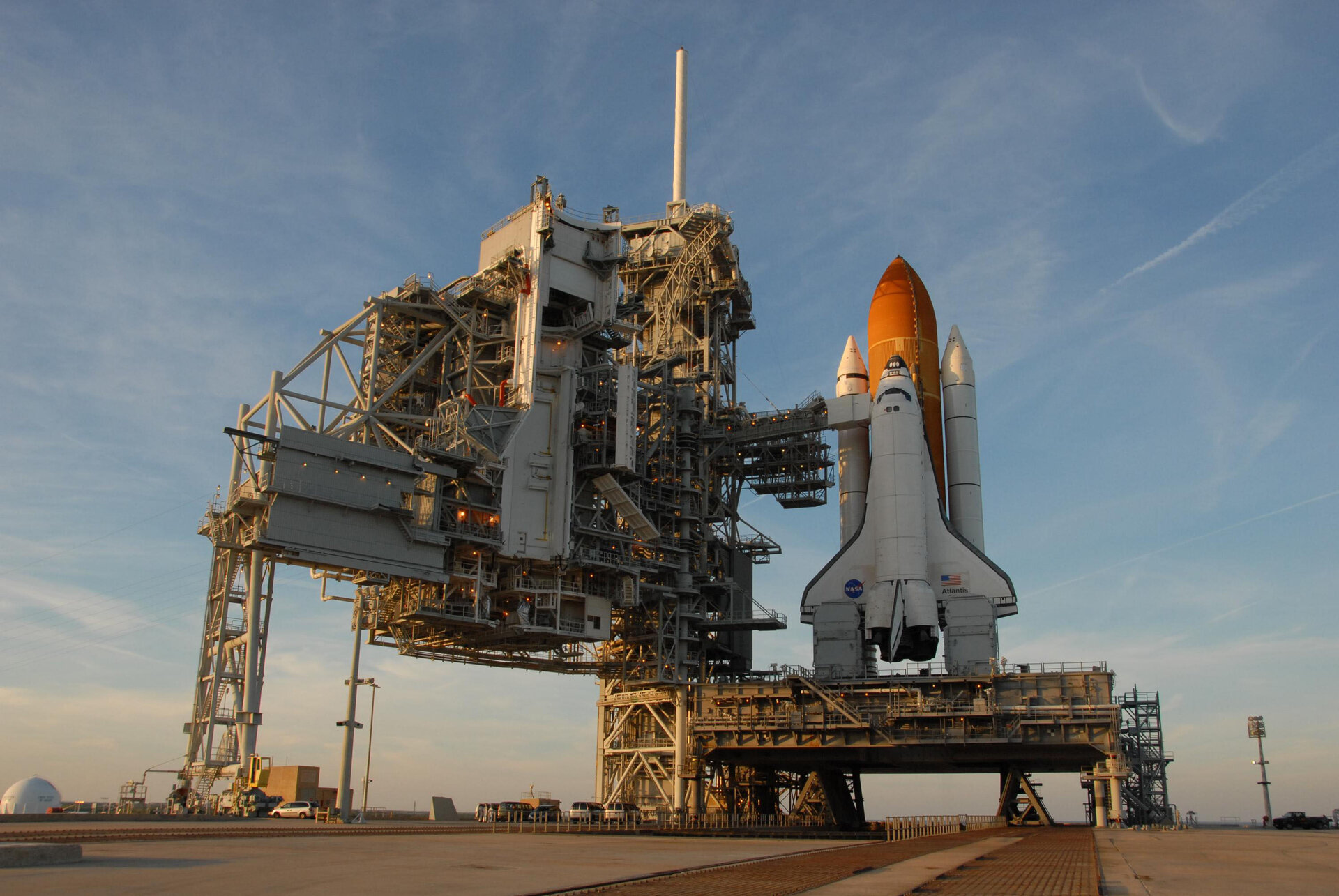 Esa Mission Sts 122 Space Shuttle Atlantis On Launch Pad 39a