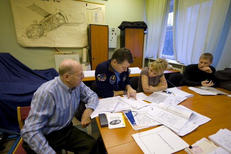 Soyuz system training for Paolo Nespoli at Star City