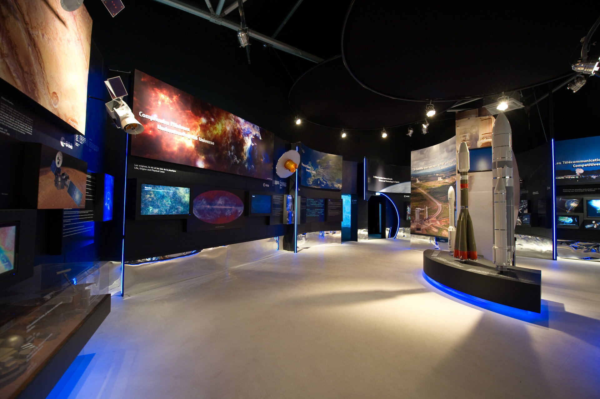 ESA - Interior view of the ESA Pavilion