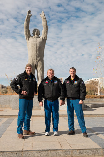 Expedition 38/39 backup crew members 