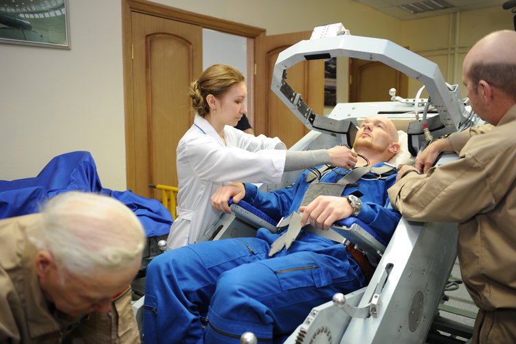 Alexander Gerst ready for a centrifuge training session