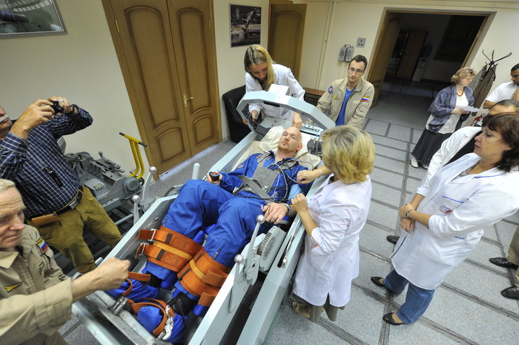 Alexander Gerst ready for a centrifuge training session