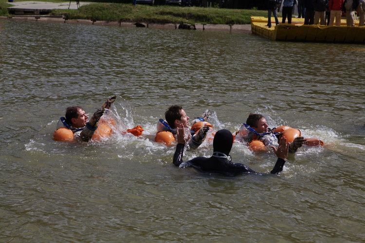 Andreas, Thomas and Sergei during survival training