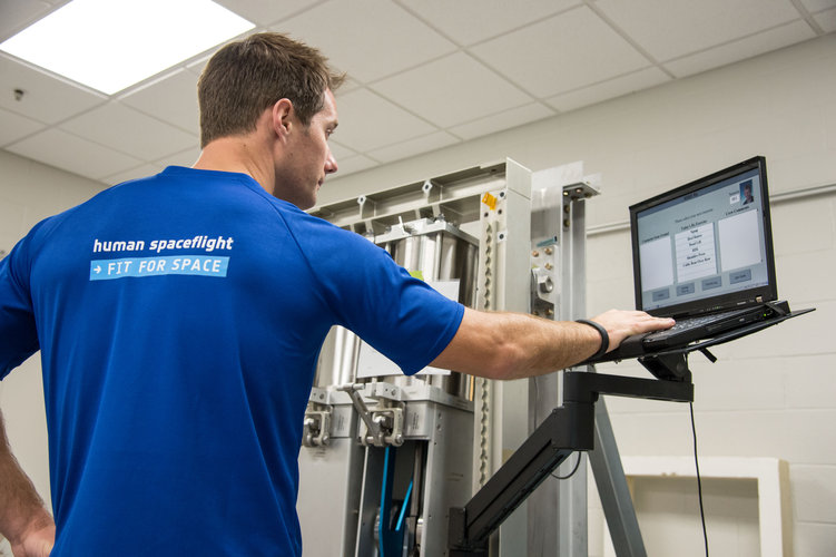 Thomas Pesquet participates in a training session