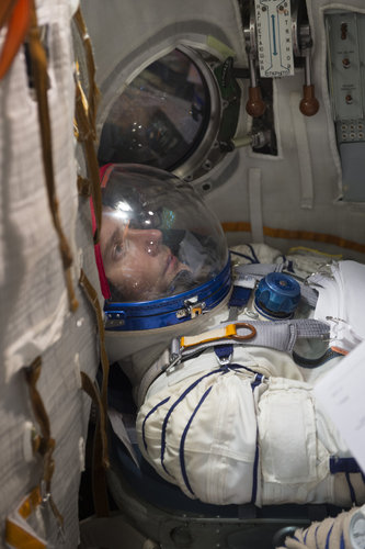 Thomas during training in the Soyuz TMA simulator