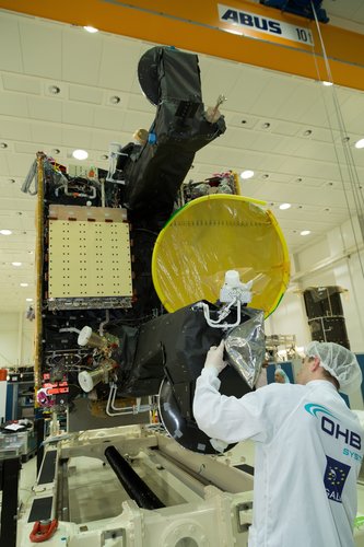 SmallGEO AG1 completes integration in OHB cleanroom