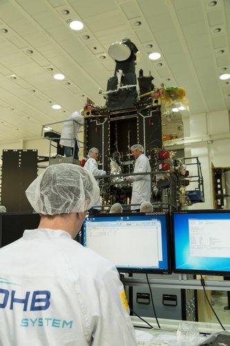 SmallGEO AG1 completes integration in OHB cleanroom