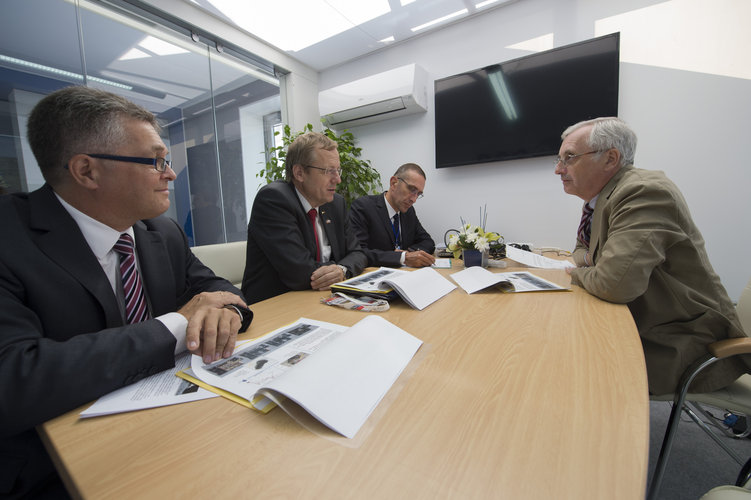 Jan Wörner meets Igor Mitrofanov at MAKS 2015