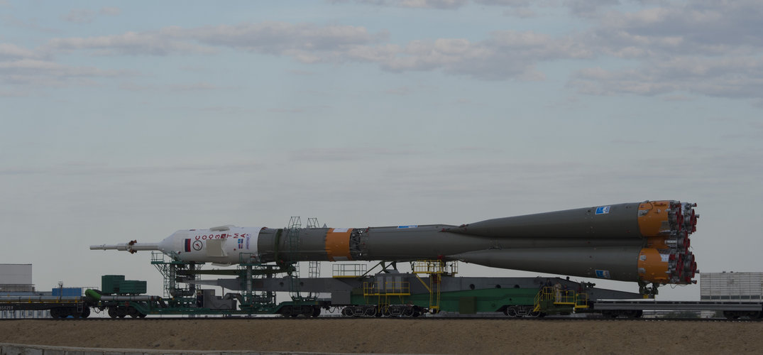 Soyuz TMA-18M spacecraft roll out