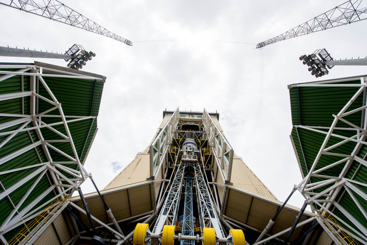 Soyuz VS14 in the mobile gantry