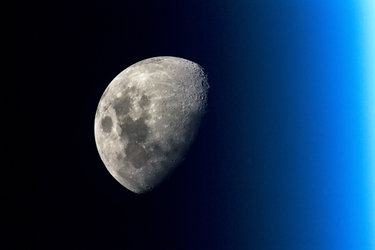 ESA makes oxygen out of moon dust - Advanced Science News