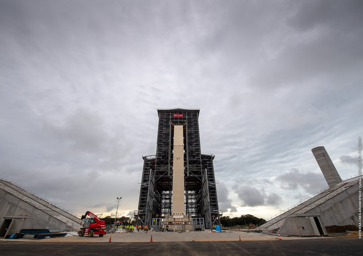 Ariane 6 mobile gantry