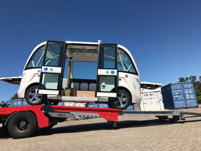 Driverless shuttle