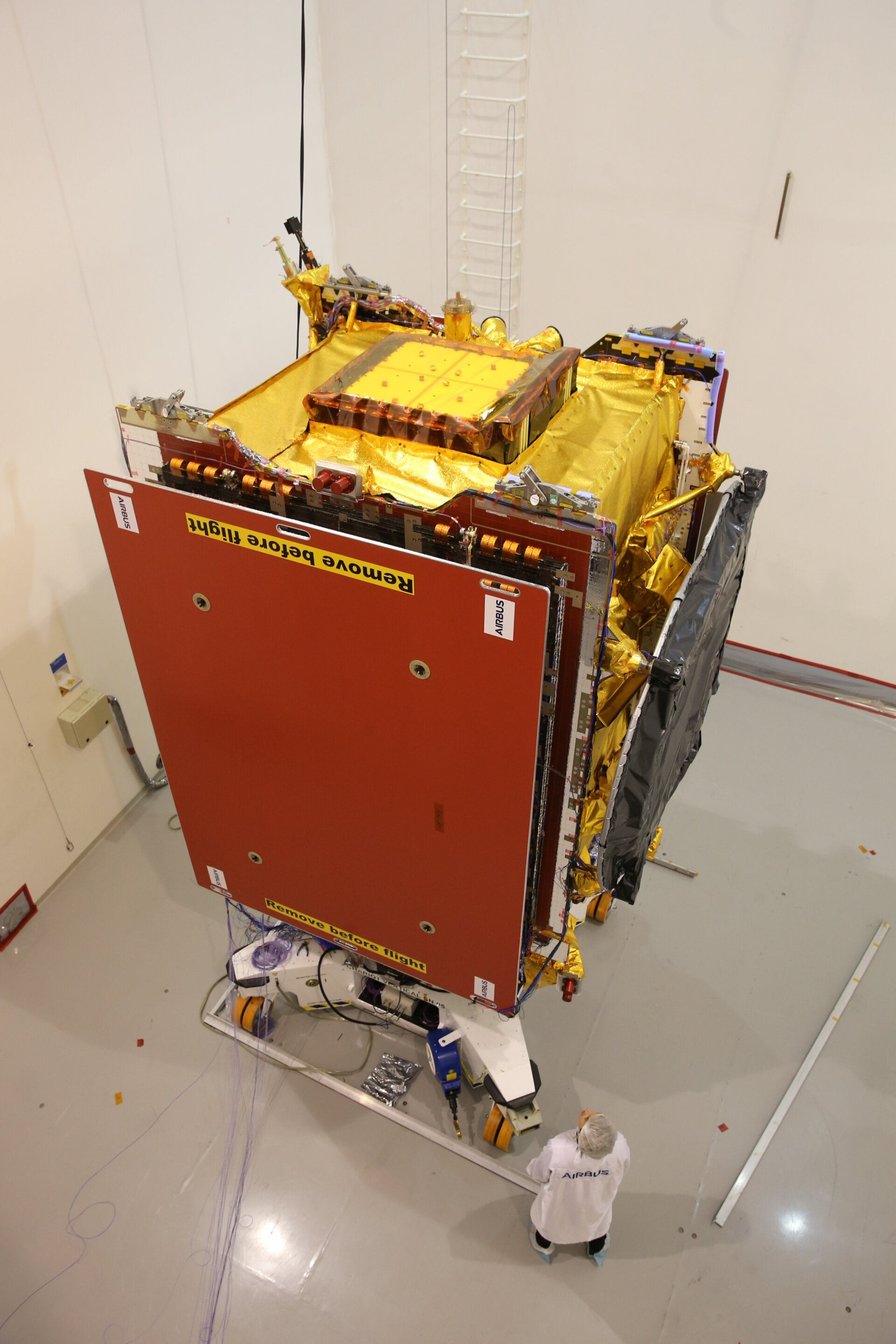 Quantum satellite at the mechanical test facility