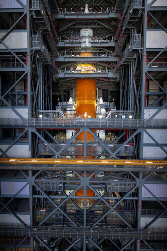 Orion integration on top of Moon launcher