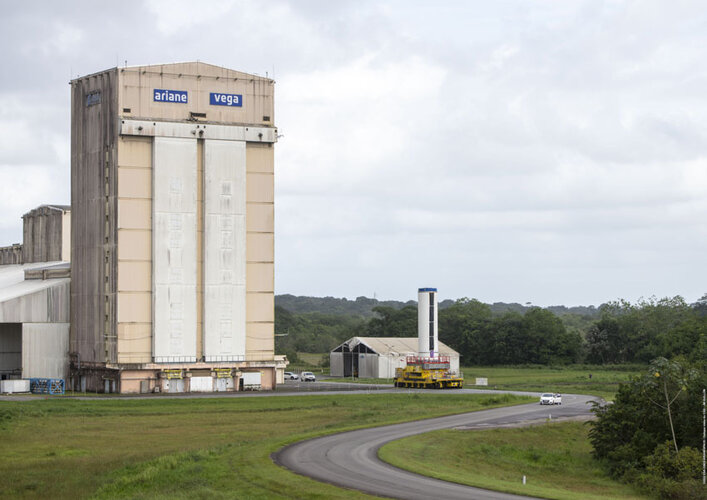 P120C first stage transferred to Vega mobile gantry for VV21, 15 April 2022